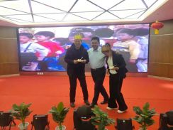 祝富森家人們生日快樂,笑口常開。